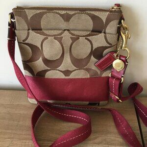 Coach Signature Shoulder Crossbody Bag Cranberry Stripe, Trim, Strap 2 Hangtags